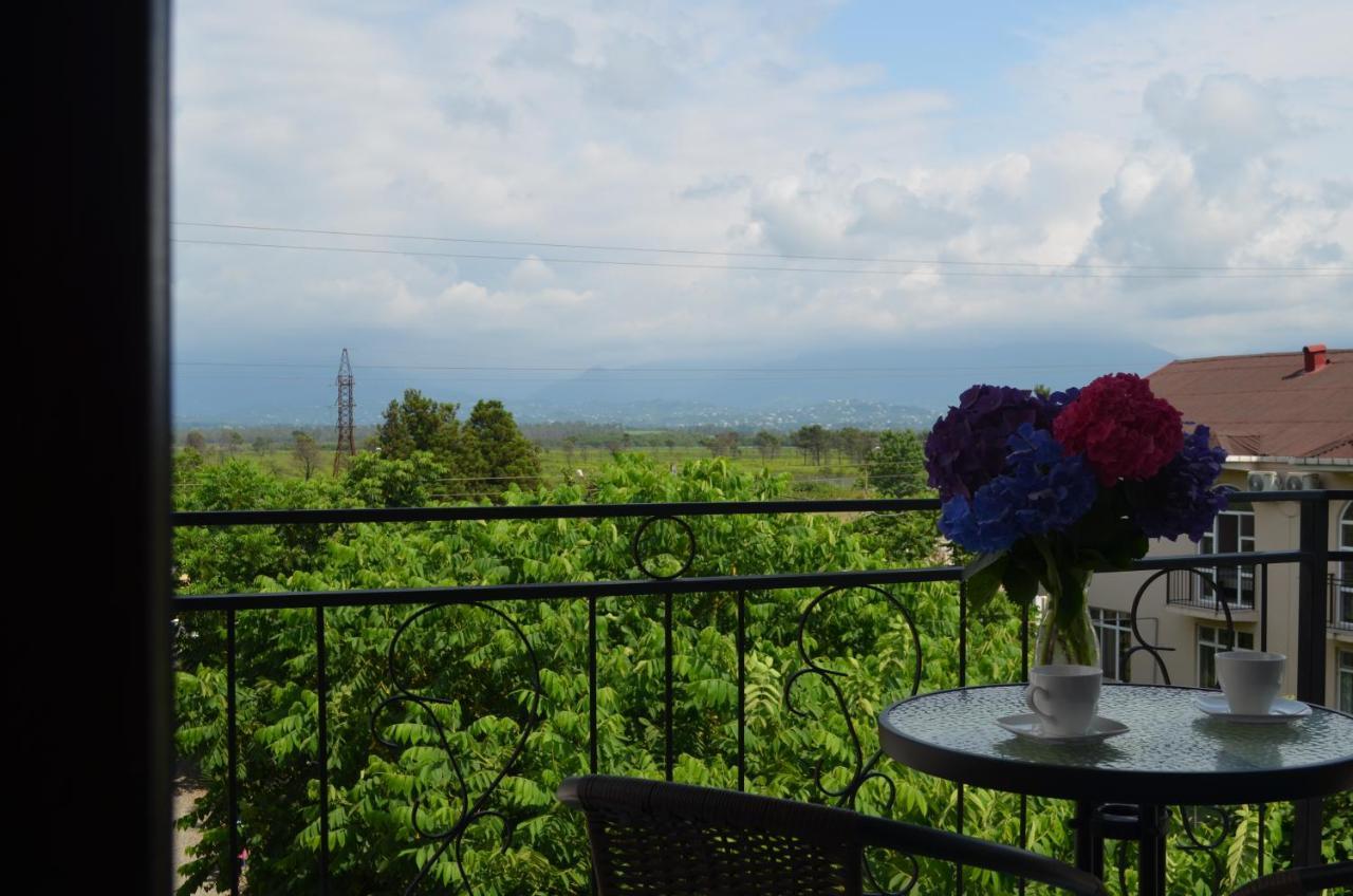 Guest House Madonna Кобулеті Екстер'єр фото