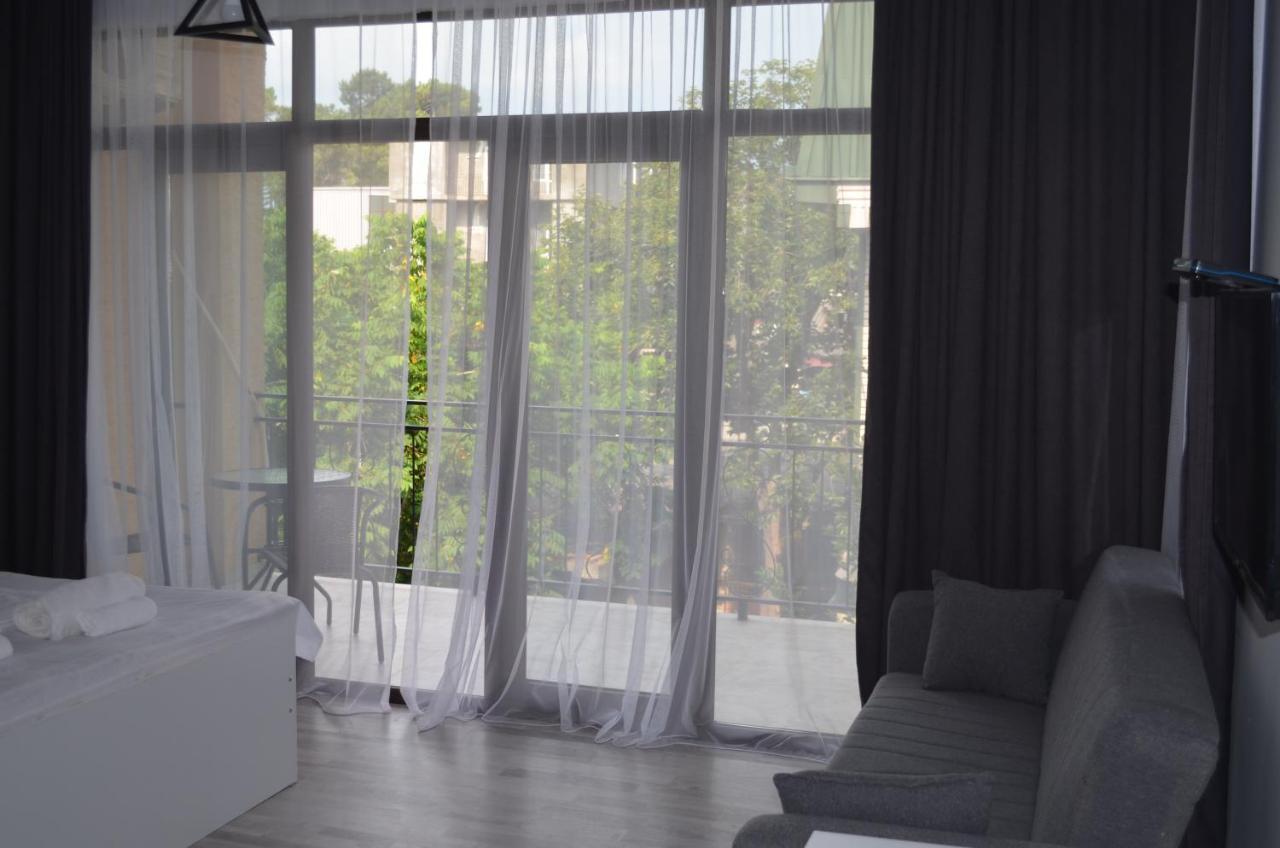 Guest House Madonna Кобулеті Екстер'єр фото