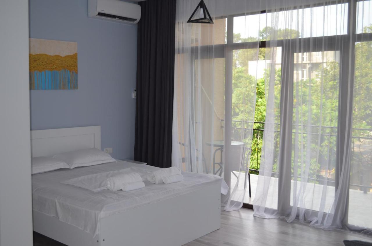 Guest House Madonna Кобулеті Екстер'єр фото