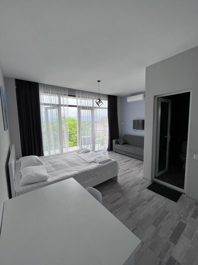 Guest House Madonna Кобулеті Екстер'єр фото