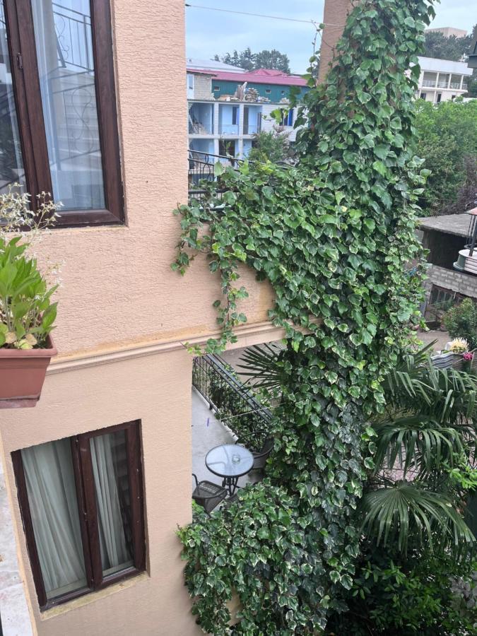 Guest House Madonna Кобулеті Екстер'єр фото