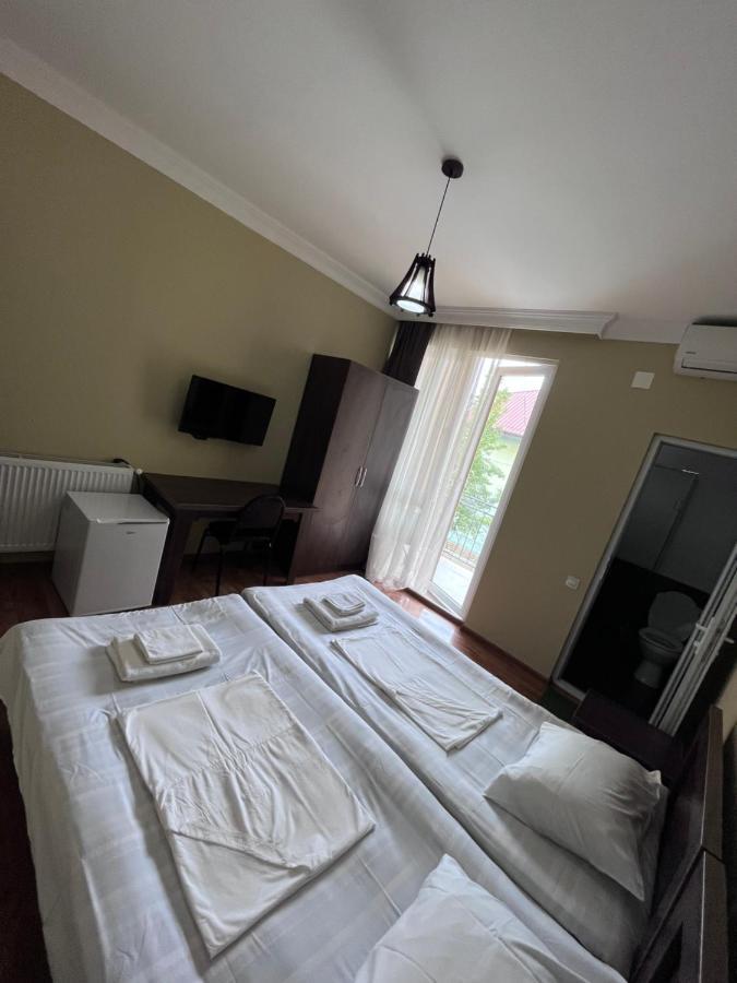 Guest House Madonna Кобулеті Екстер'єр фото