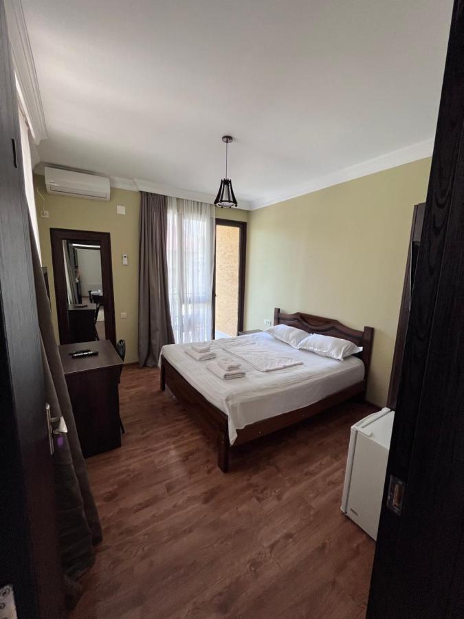 Guest House Madonna Кобулеті Екстер'єр фото